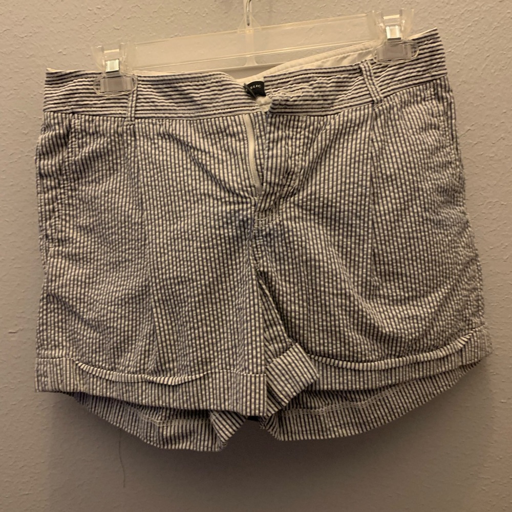 Stripped shorts